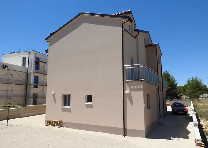 Apartamento Hrvoje Klaric - Srima Vodice