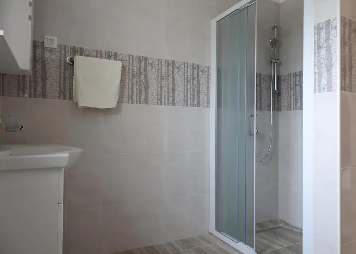 Hrvoje Klaric - Srima * Vodice