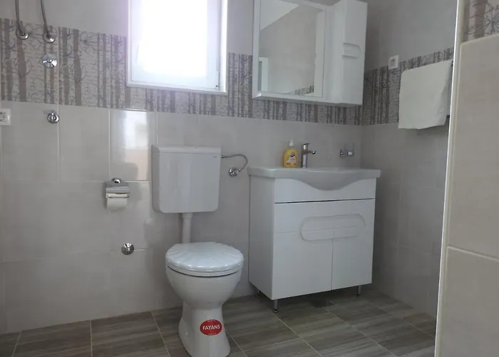 Hrvoje Klaric - Srima Apartamento *