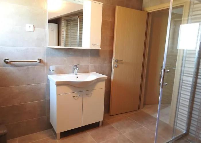 Hrvoje Klaric - Srima * Vodice